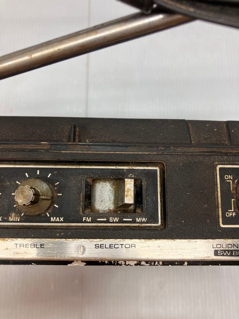 希少！【SHARP/シャープ】ポータブルラジオ Z-2500 FY-72J - メルカリ