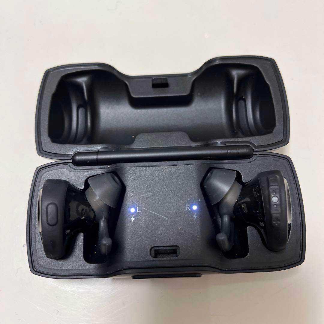 Bose ワイヤレスイヤホン ブラック 充電ケース付き - メルカリ