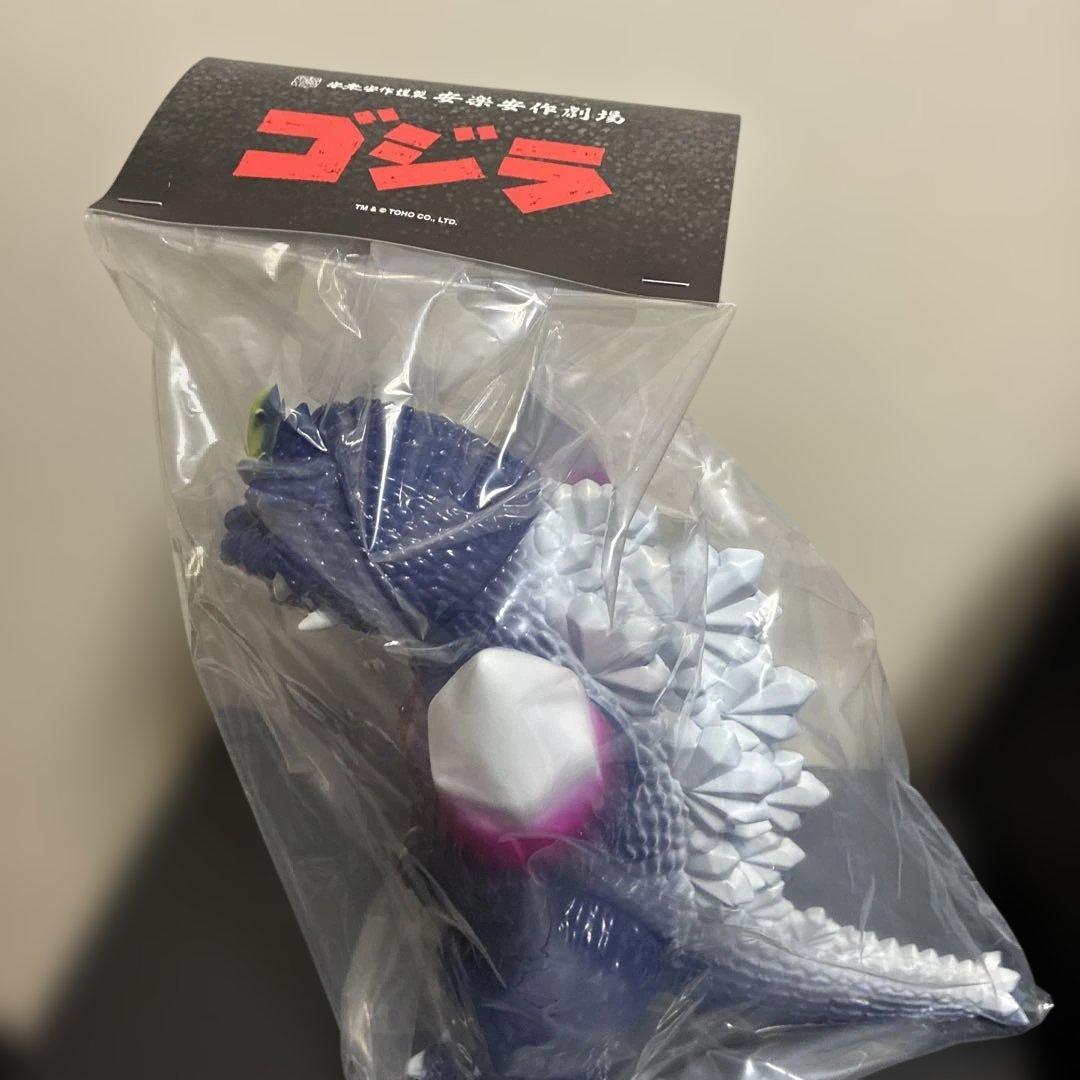 【新品・未開封】スペースゴジラ　メディコム・トイ　安楽安作氏作　GODZILLA