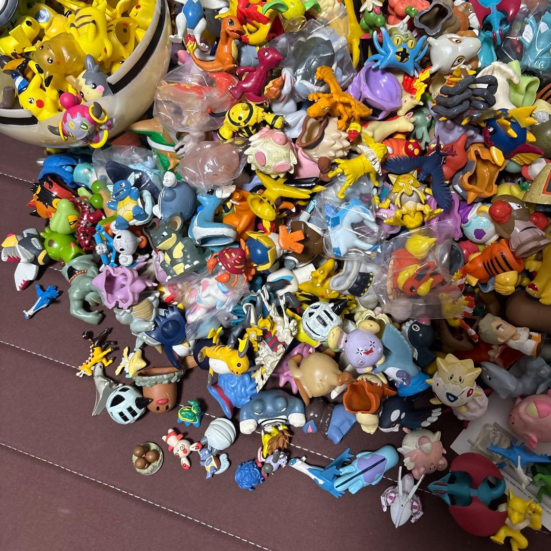 モンコレ　ポケモン　フィギュア　グッズ　711個以上　クリア　指人形　立体図鑑