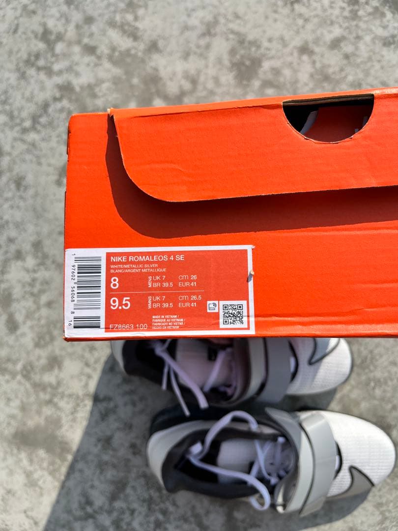 ナイキ ロマレオス 4 SE 26.0cm