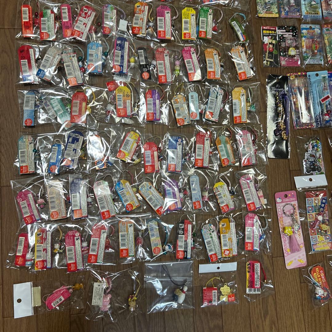 ご当地キティ根付け