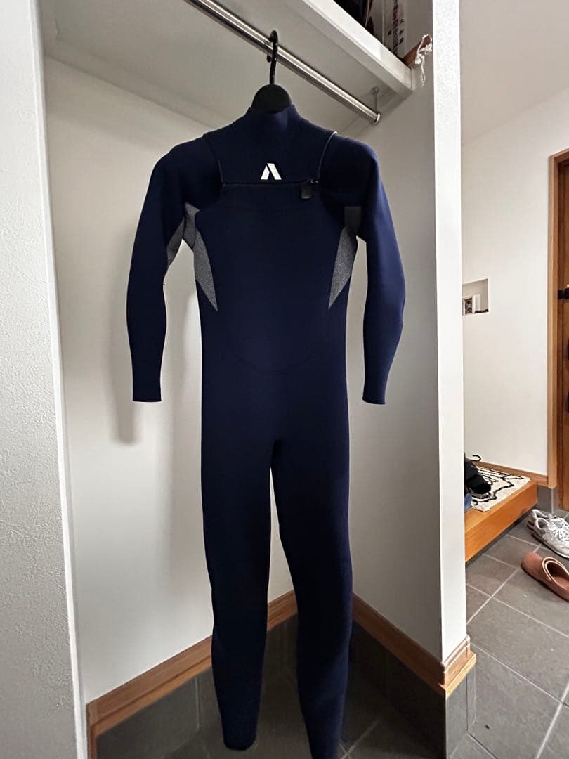 AIRTIGHT 3×2mm ウェットスーツ フルスーツ 美品 - メルカリ
