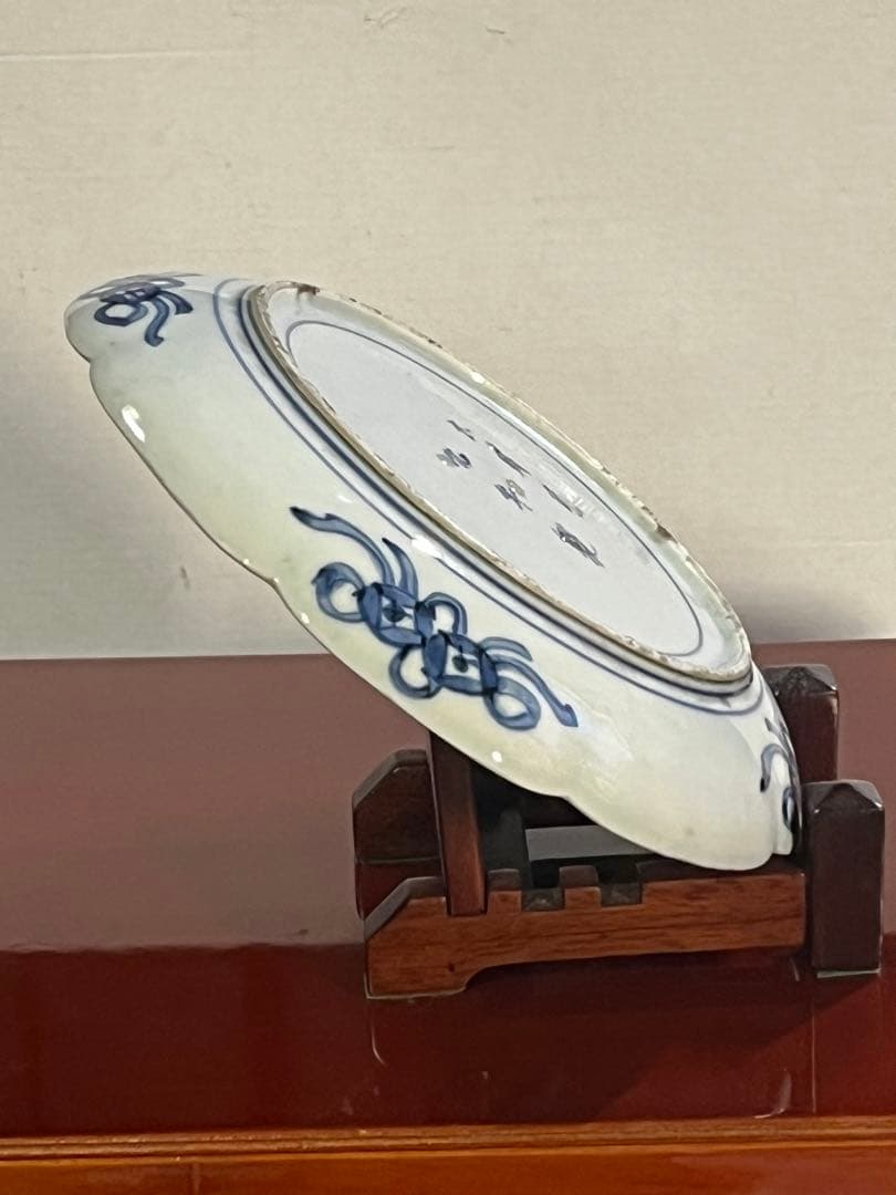 古伊万里 草花 染め付け 輪花 太明成化年製 中皿 - メルカリ