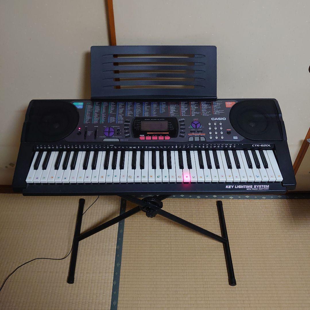 電子キーボードCTK-620L CASIO 光ナビゲーション 台付（高さ調節式