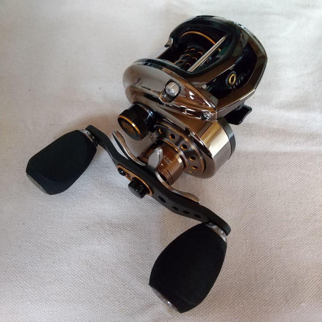 アブガルシア レボ エリートIB5 (右) 純正カスタム アブガルシア レボエリートIB カラーパーツカスタム - メルカリ