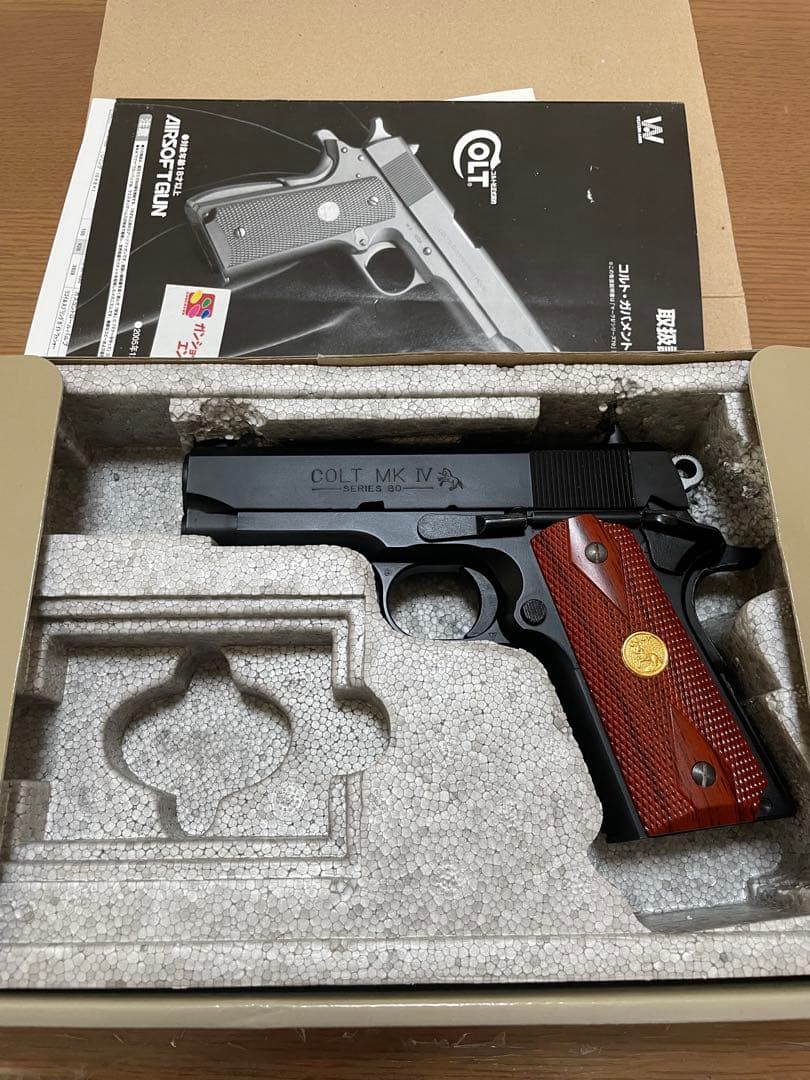 ウエスタンアームズ　コルトオフィサーズ　ガスブロハンドガン WA／コルトMKIVシリーズ80オフィサーズACPオールシルバーモデル｜RIKSGUNS