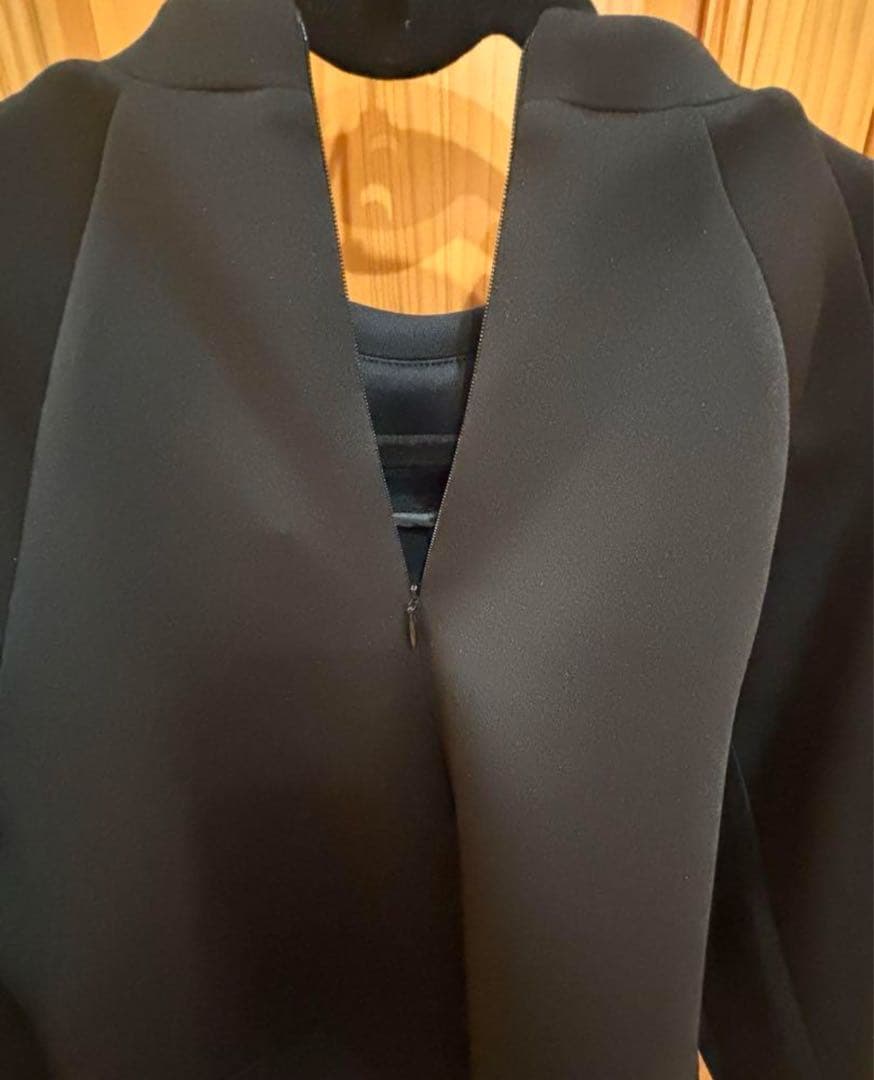 新品未使用 タグ付き UN3D. アンスリード スライドカットトップ 38