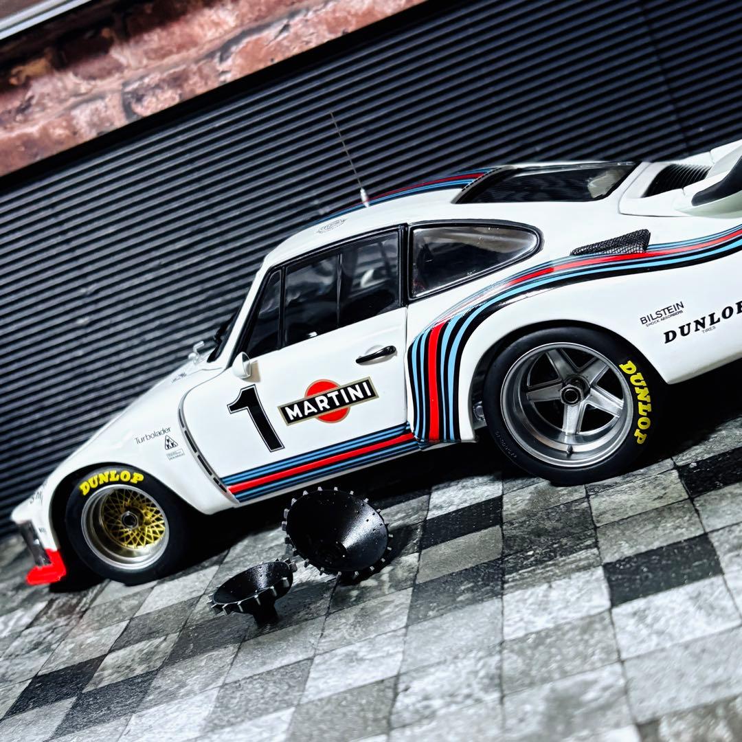 1/18 EXOTO ポルシェ 935 マルティニ レーシング 1976