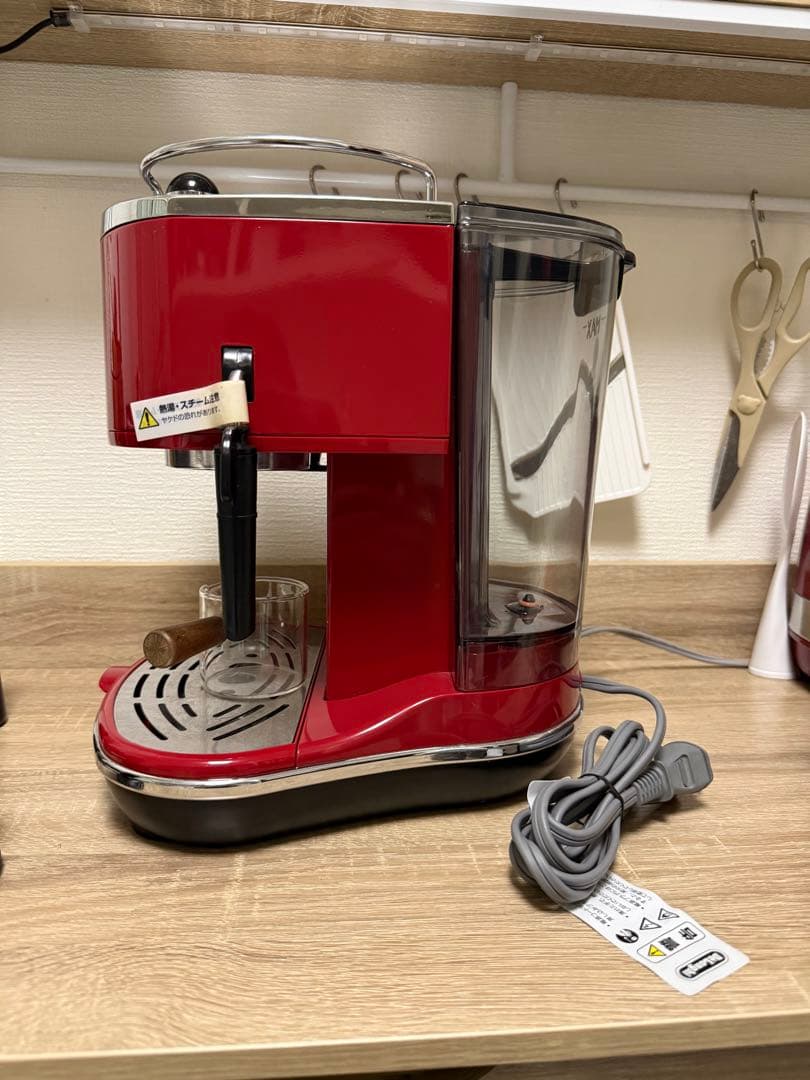 DeLonghi デロンギ エスプレッソマシン レッド ECO310R - メルカリ