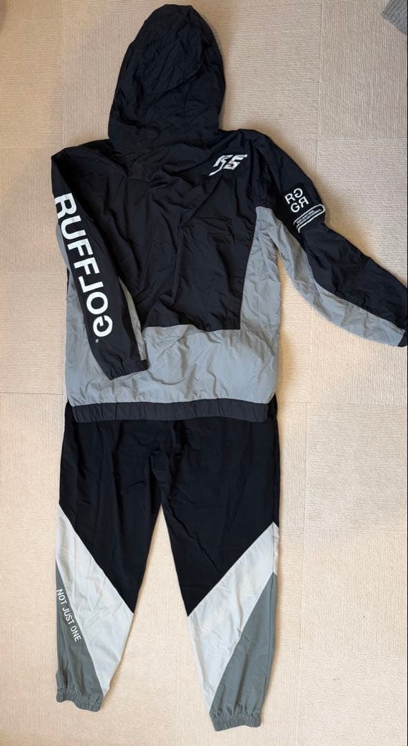 ⭐︎極美品⭐︎ RUFLOG ラフロッグ セットアップ L - メルカリ