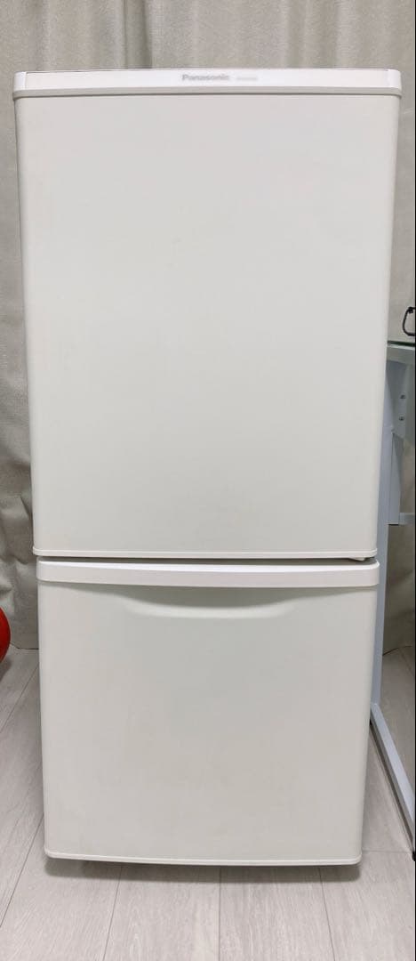 【美品】2019年製　Panasonic 138L 冷蔵庫 NR-B14BW NR-B14BW-W 冷蔵庫 マットバニラホワイト [138L /2ドア /右開きタイプ