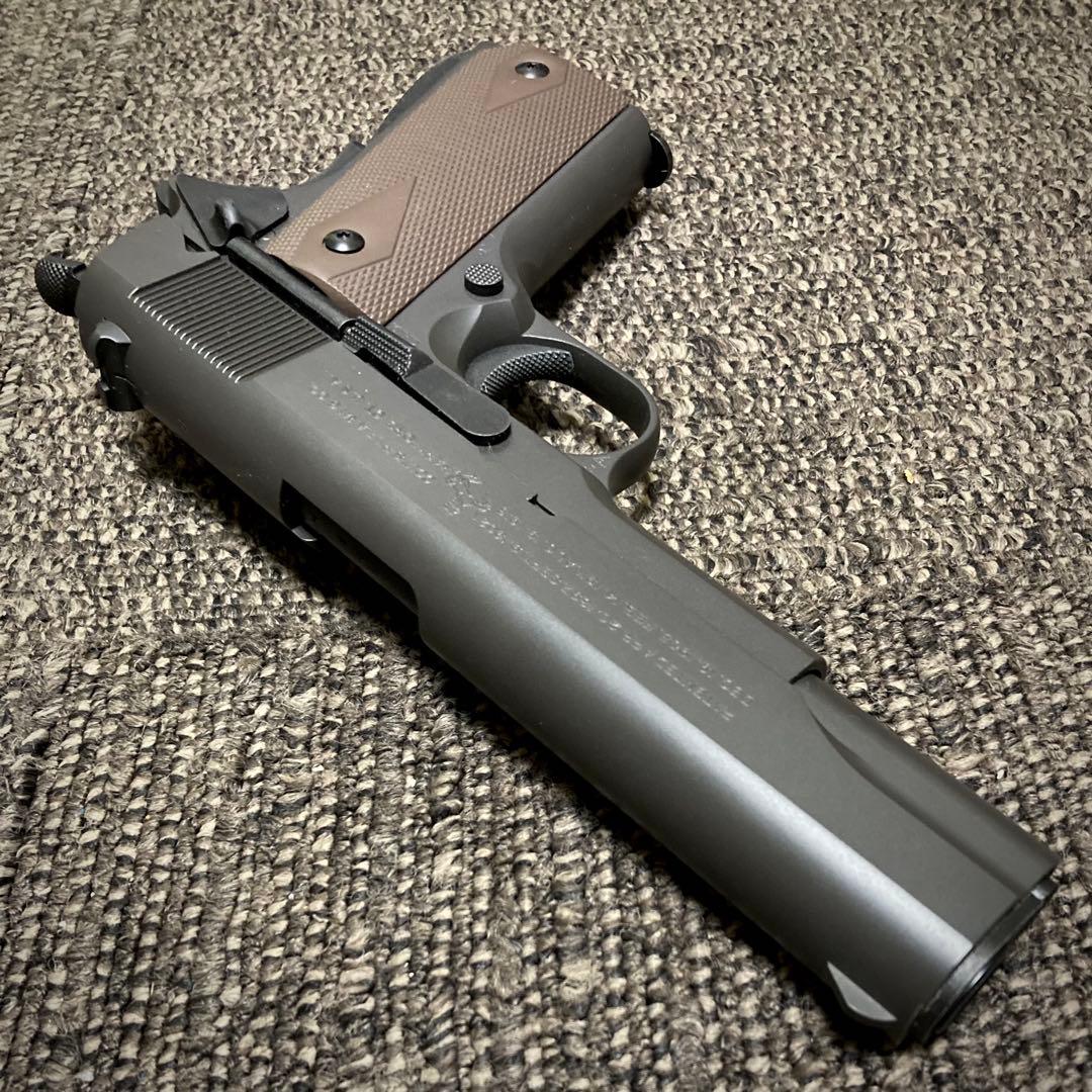 東京マルイ M1911A1 ガバメント(ガスブロ/ 18歳以上) グリップ変更