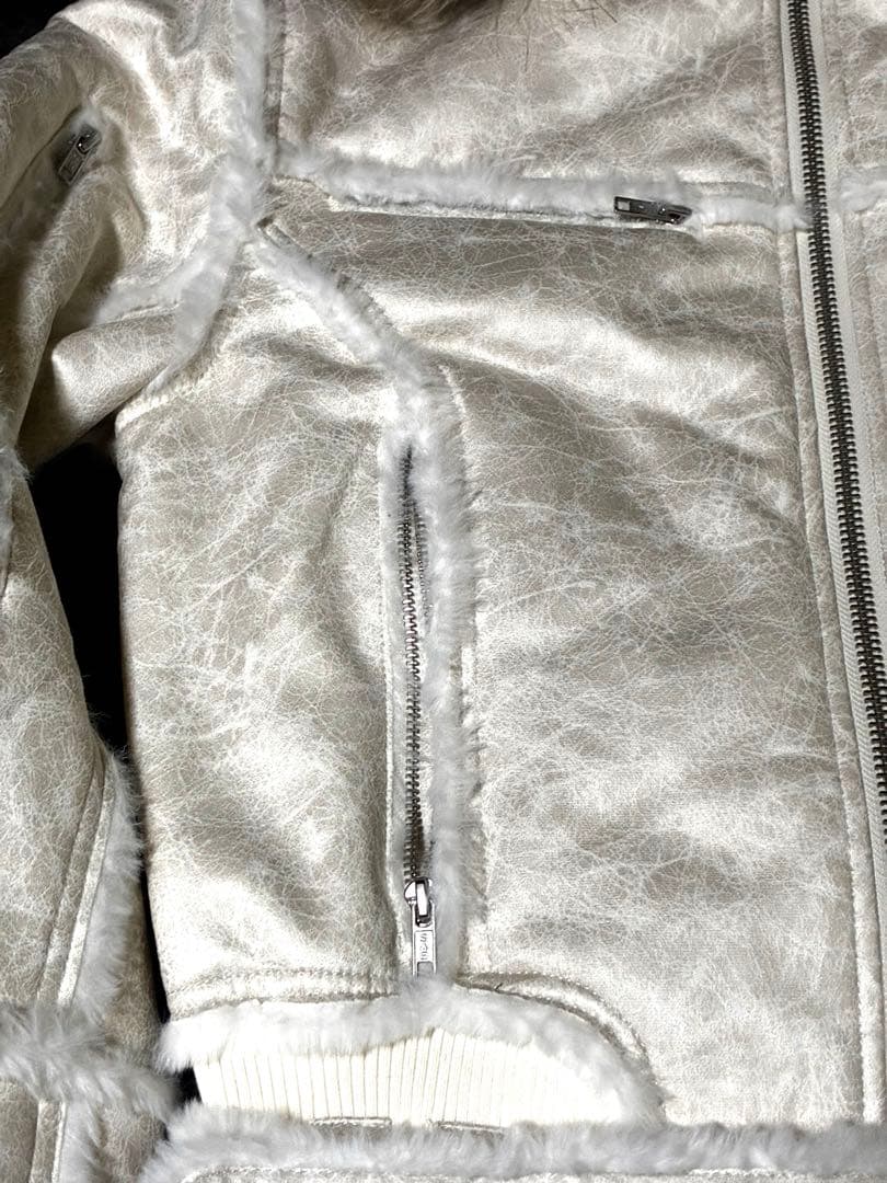 Racer Worldwide white SHEEPASKIN JACKET - メルカリ