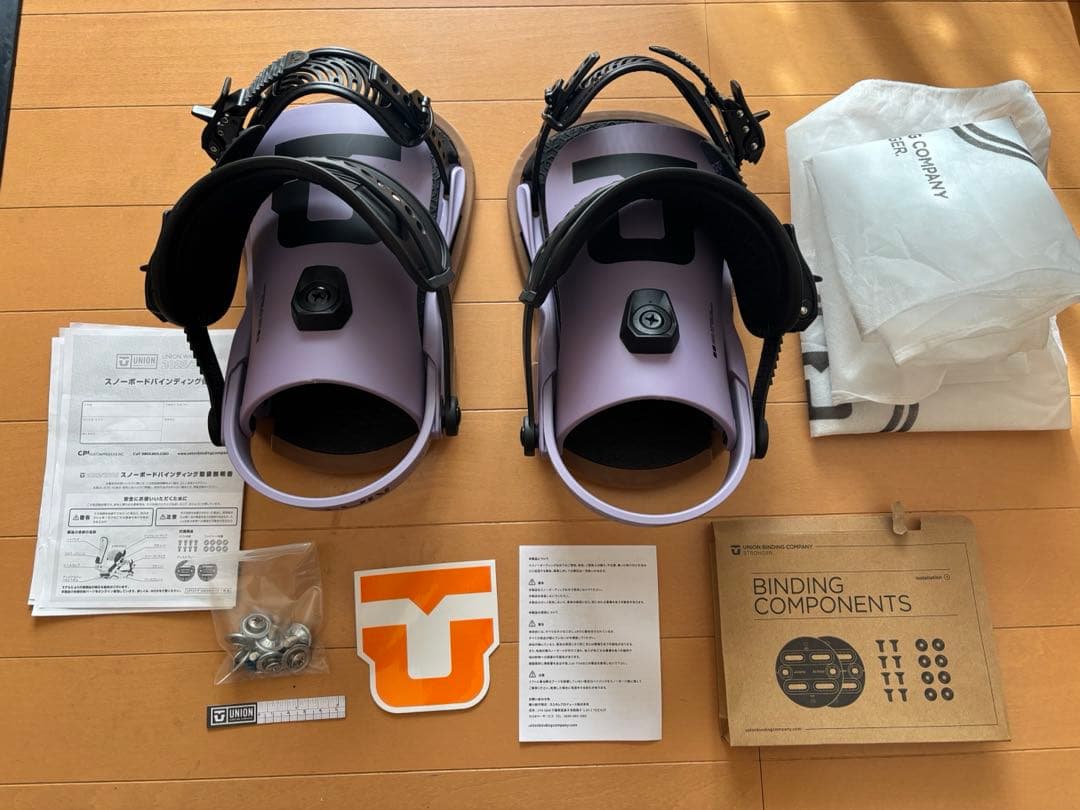 UNION 25-26ストラータ　Mサイズ UNION BINDING フルモデルチェンジ！25-26 UNION スノーボード