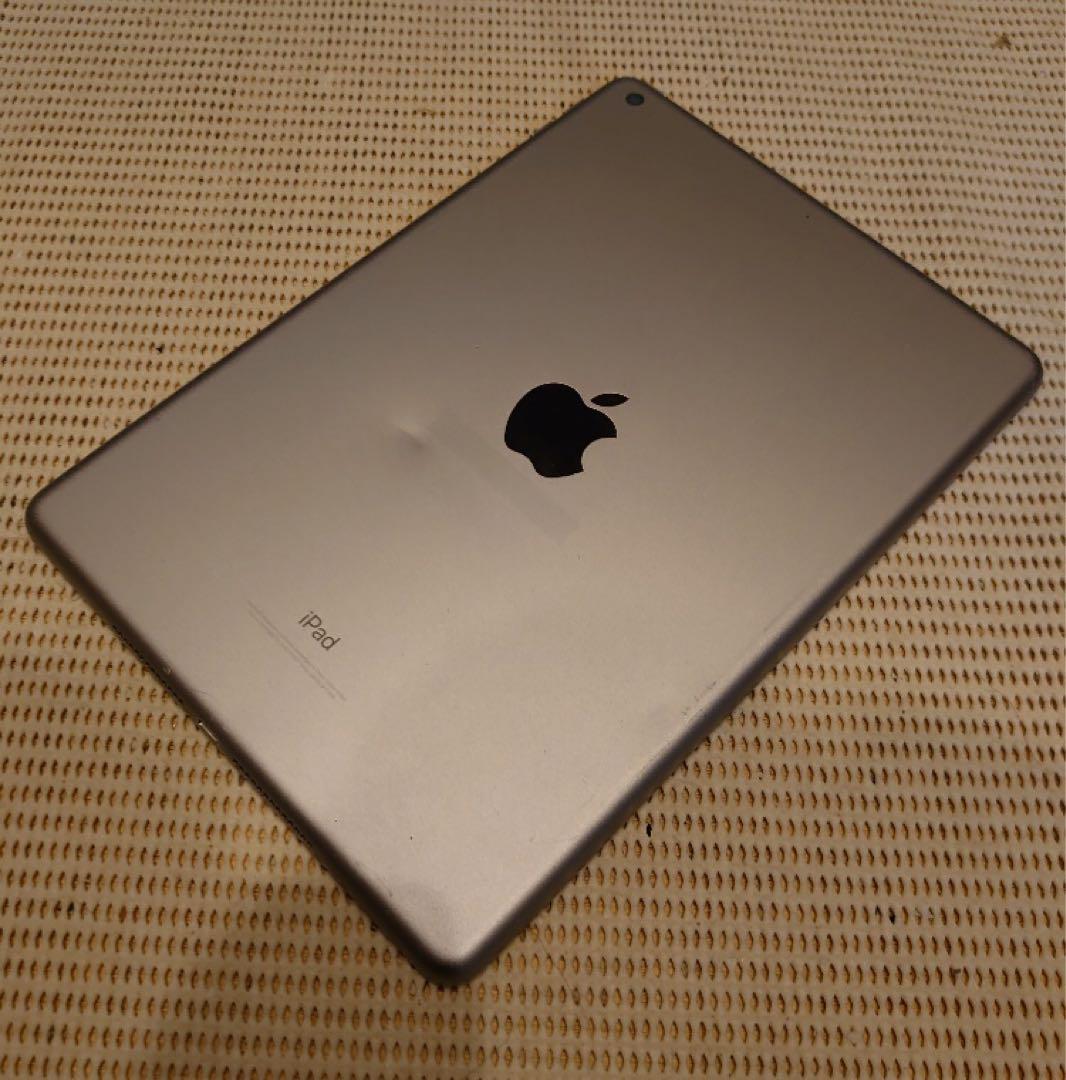 完動品iPad第6世代(A1893)本体128GBグレイ送料込TJF8M - メルカリ