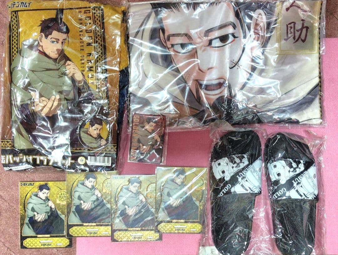 【8点セット】ゴールデンカムイ ブランケット 木製 スタンド尾形百之助大判タオル