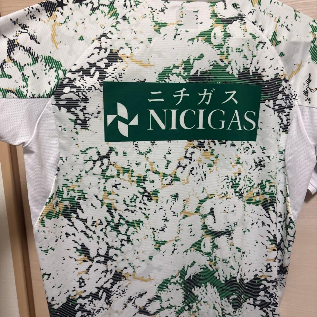 勝利記念最終値下げ】東京ヴェルディ プラクティスシャツ 森田晃樹