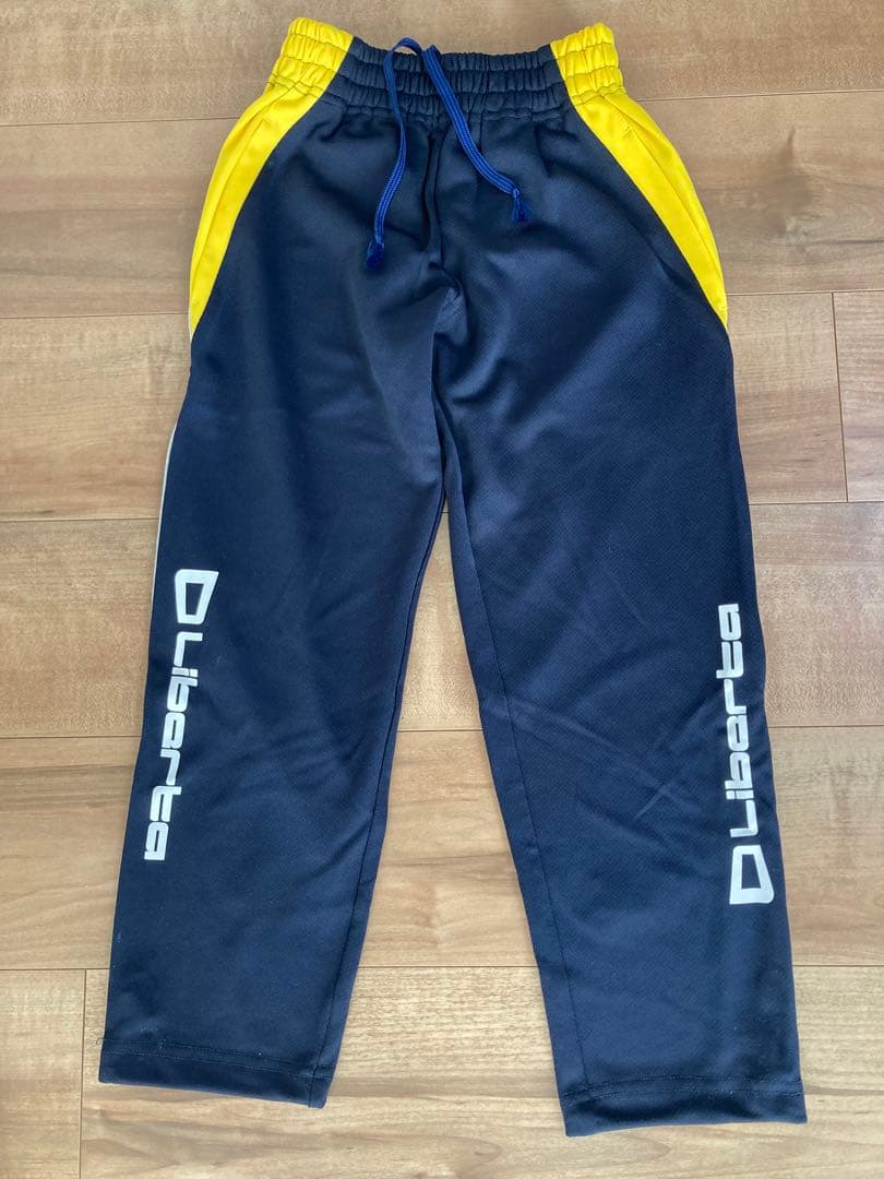 リベルタサッカースクール ジャージ 130上下セット - メルカリ