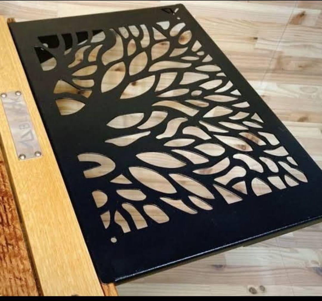 BLACK DESIGN ツリー柄アイアンプレート ※2枚セット - メルカリ