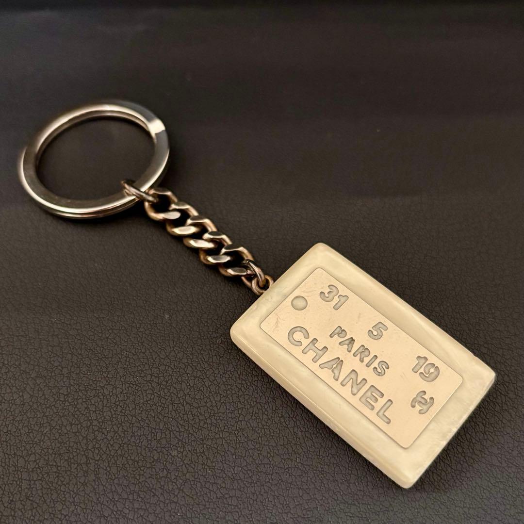希少】【シャネル】キーリング キーホルダー チャーム ロゴ アドレス