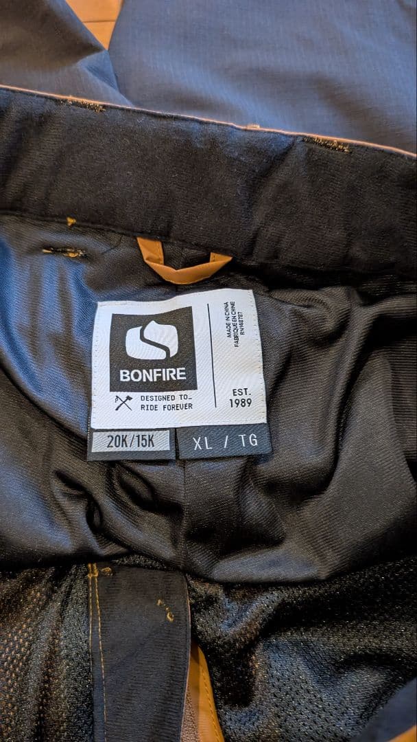 BONFIRE パンツ XL 黒/キャメル 新品です burton volcom