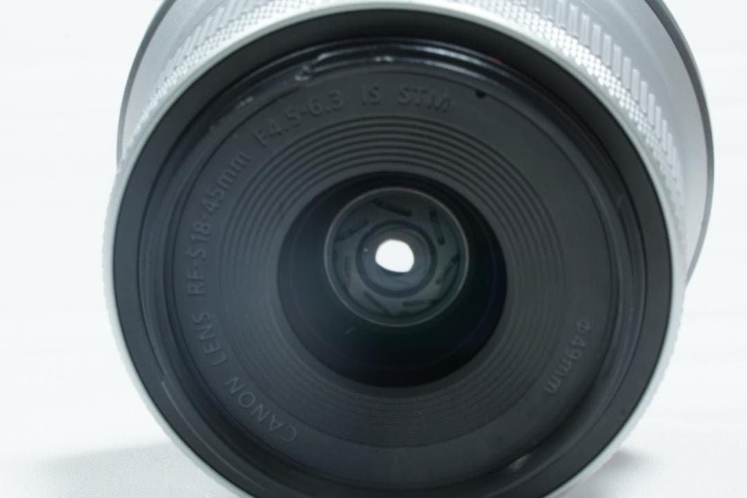 Canon RF-S18-45mm F4.5-6.3 IS STM シルバー