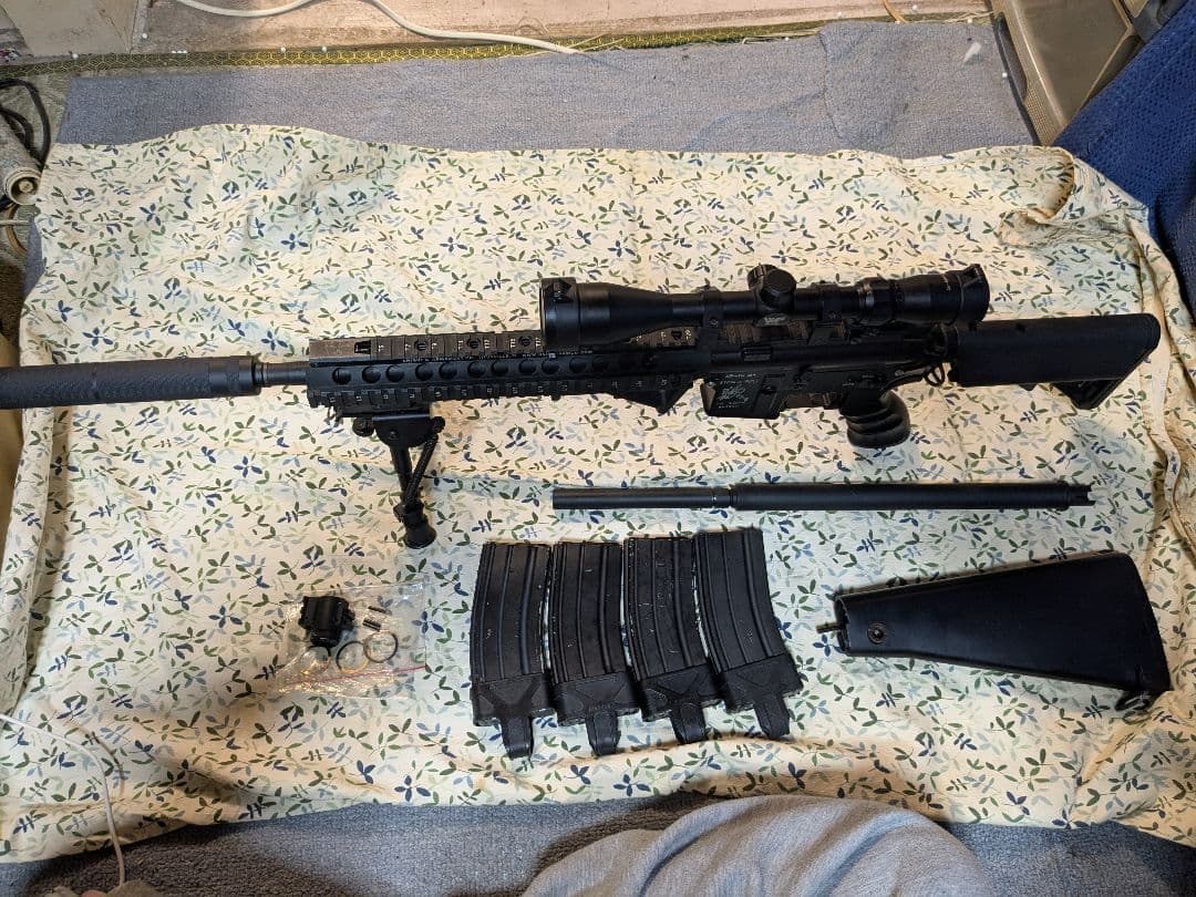 東京マルイ スタンダード電動ガン ＳＲ１６ 東京マルイ ナイツSR-16 M4カービン 電動ガン スタンダードタイプ