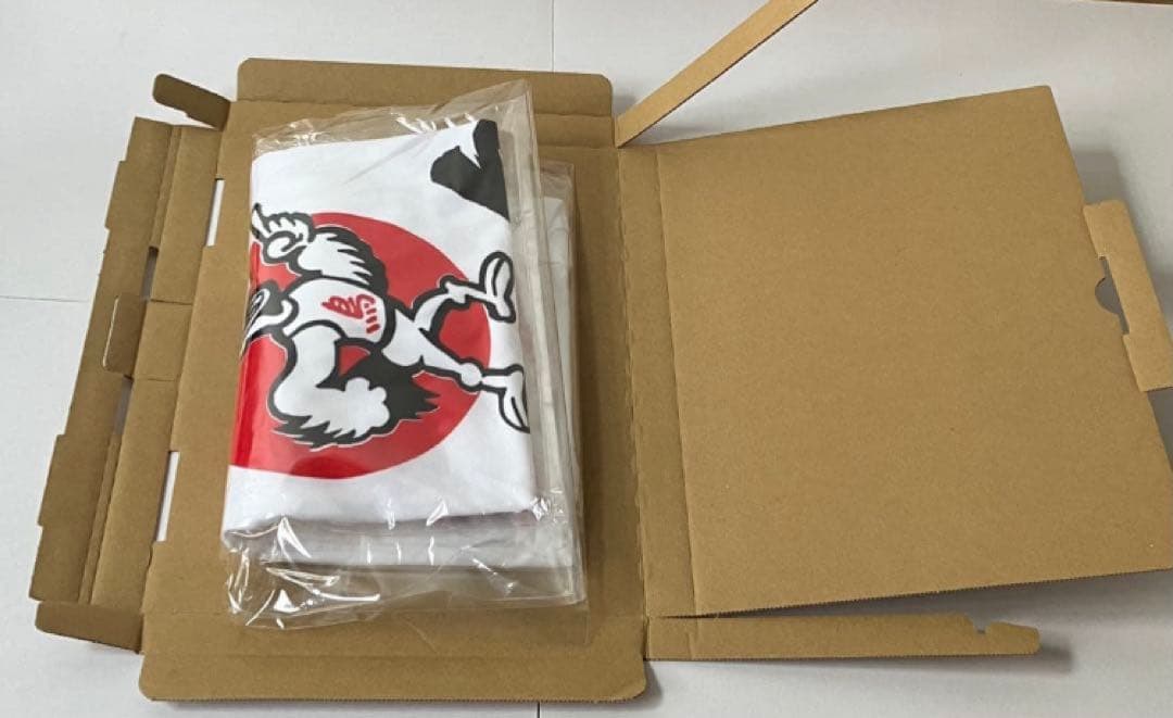 25. 【未使用品】　ゾンビランドサガ　ドライブイン鳥　Tシャツ　シャツ