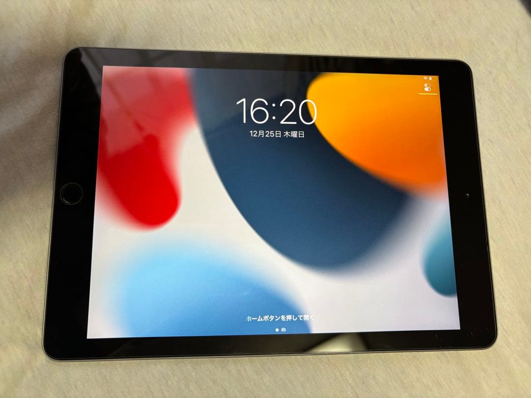 Apple iPad 9.7インチ スペースグレー　第6世代　128GB 美品 Amazon.co.jp: 【整備済み品】 Apple iPad (第6世代) Wi-Fi 128GB