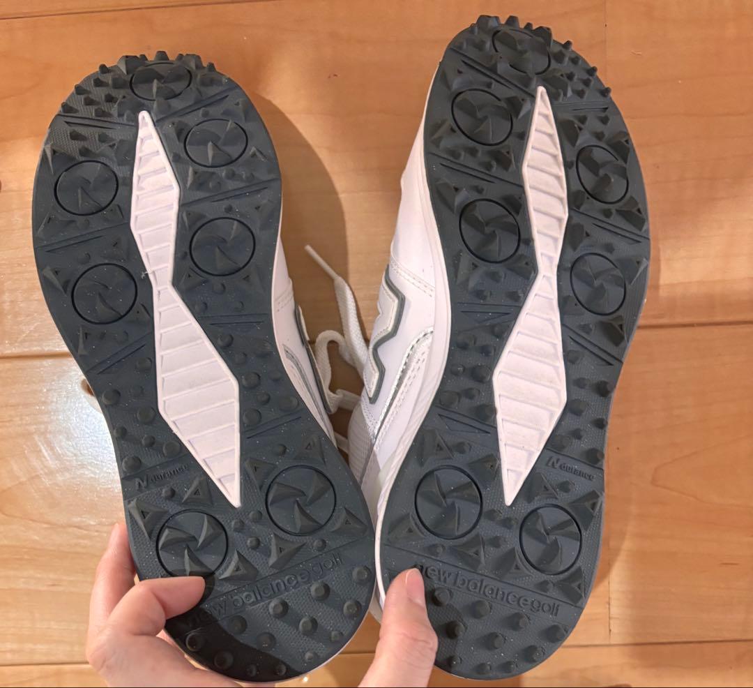 【みーた】New Balance ゴルフシューズ 女性用 23.5cm