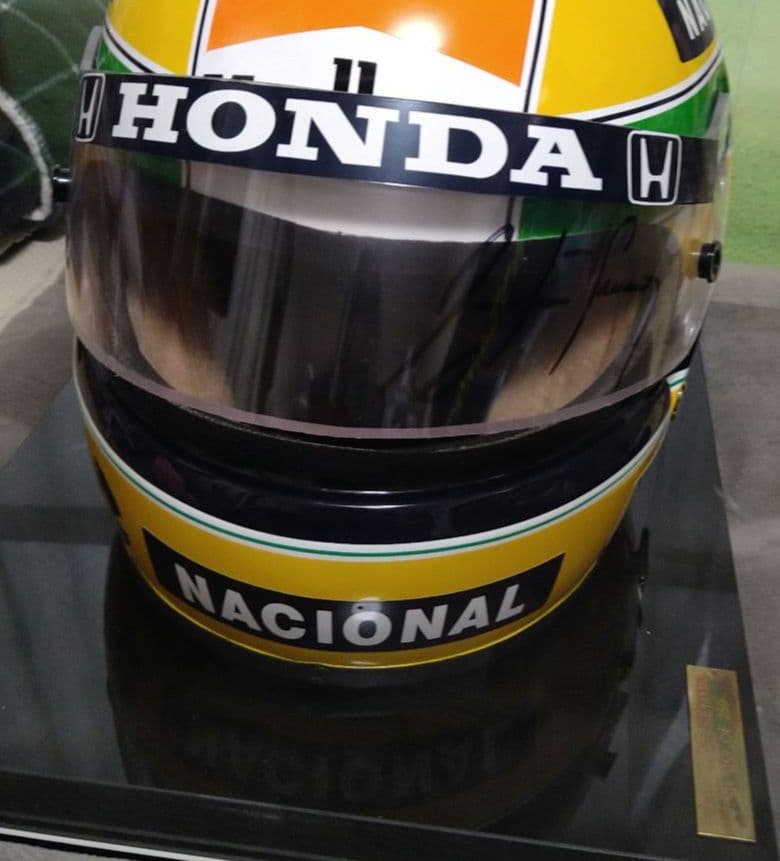 レア】限定250個 BELL アイルトン・セナ 直筆サイン ヘルメット - メルカリ