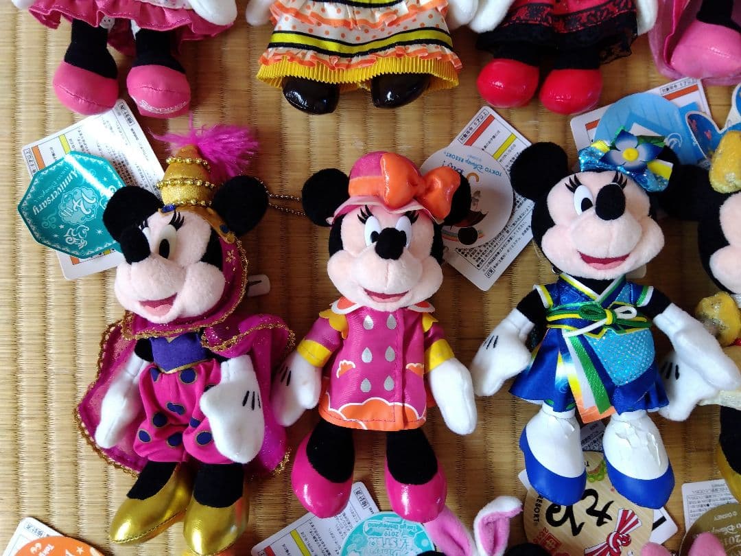 ディズニー　ミニー　ぬいぐるみバッジ　ぬいば　14体