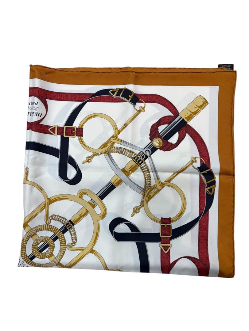 エルメス カレ 90 《エプロン・ドール》