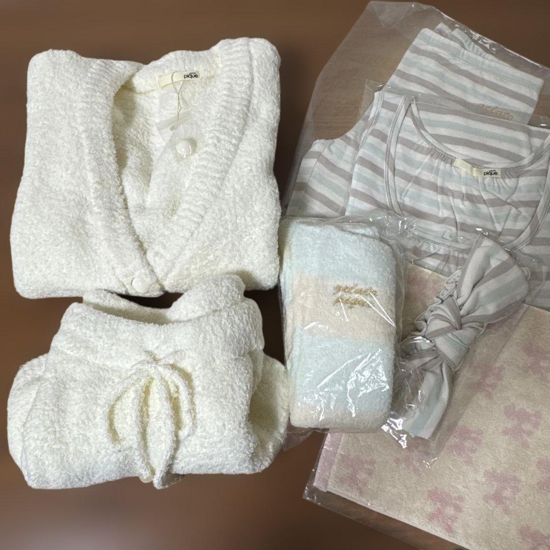 gelato pique ルームウェアセット ホワイト gelato pique Rabbit collection 🐇 #gelatopique #rabbitcollection