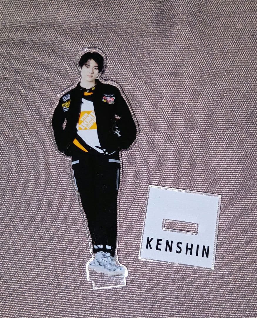 上村謙信 KENSHIN アクリルスタンド - メルカリ