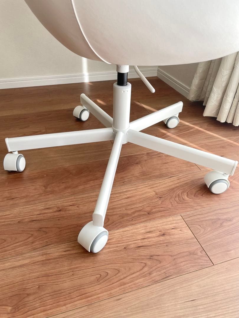 IKEA】送料8600円込：SKRUVSTAスクルーヴスタ 回転チェア 白 - メルカリ
