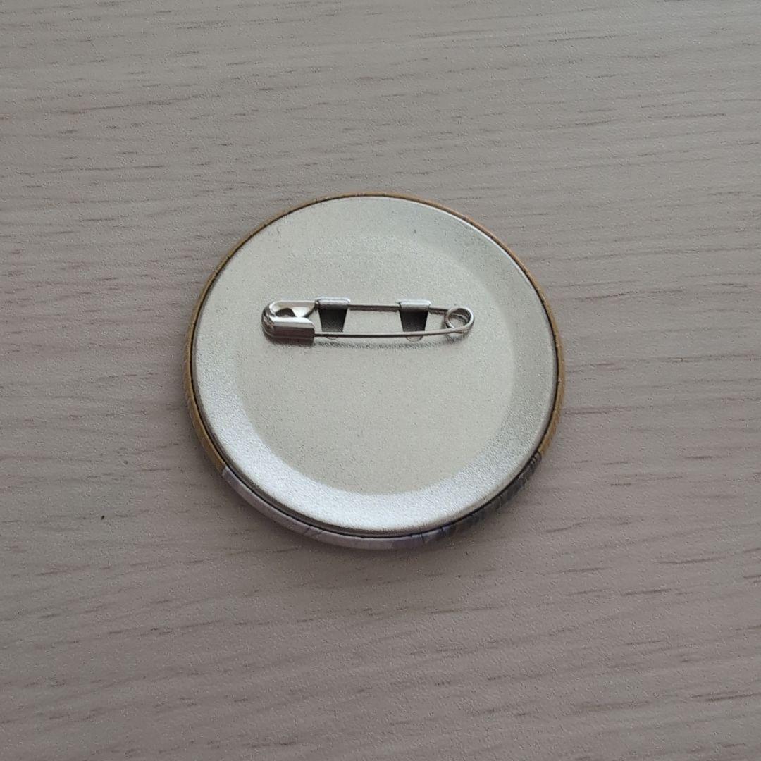 ツイステ レオナ プラチナジャケット 缶バッジ - メルカリ