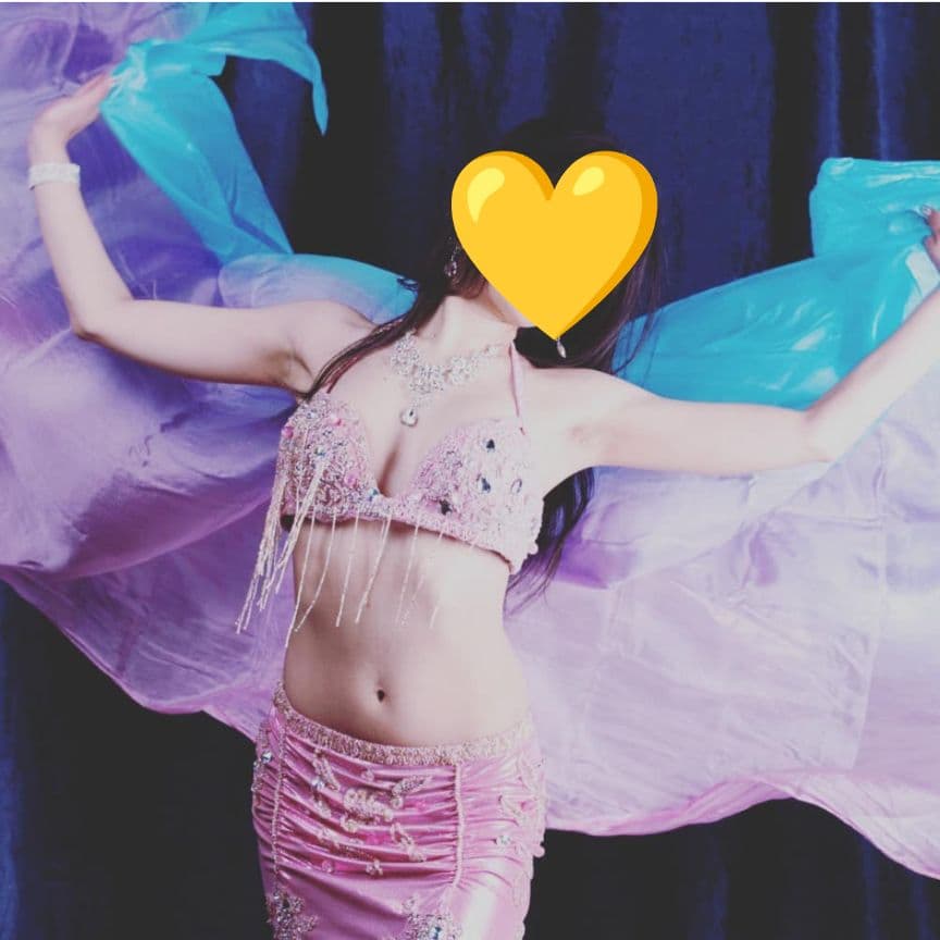 美品 ベリーダンス セットアップ ピンク 左スリット - メルカリ