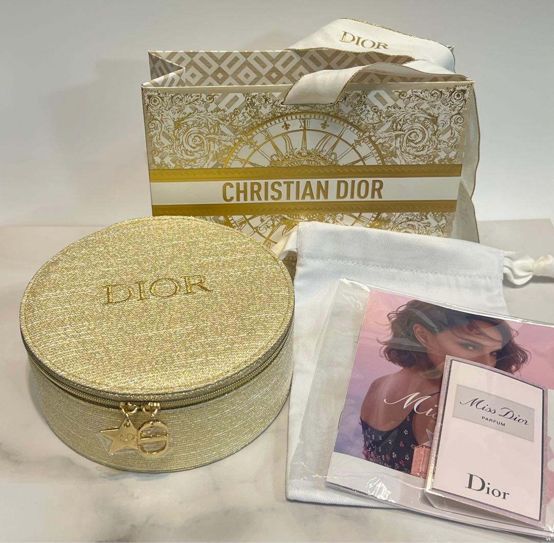 Dior ディオール クリスマスコフレ ポーチ 2024 - メルカリ