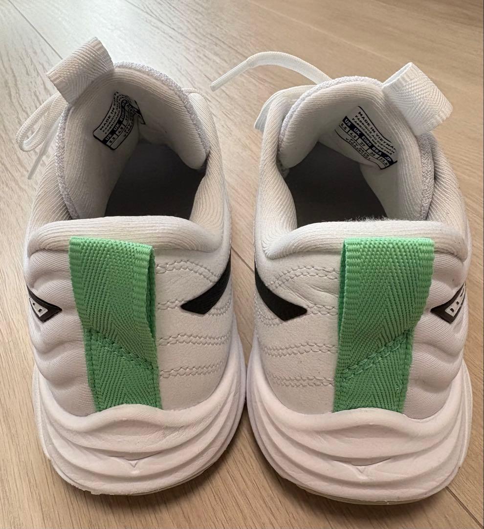 直営店限定カラー ウエーブモーメンタムエリート 23.5cm