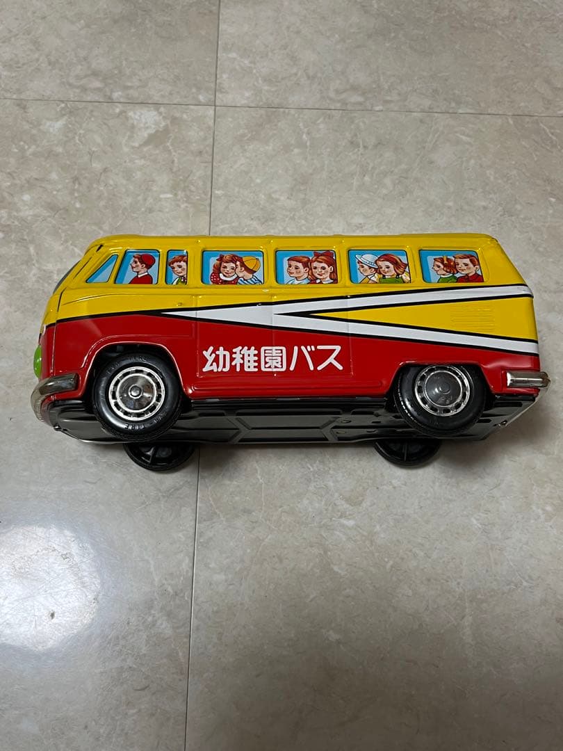 昭和レトロ イチコーのブリキ幼稚園バス VWワーゲンバス - メルカリ