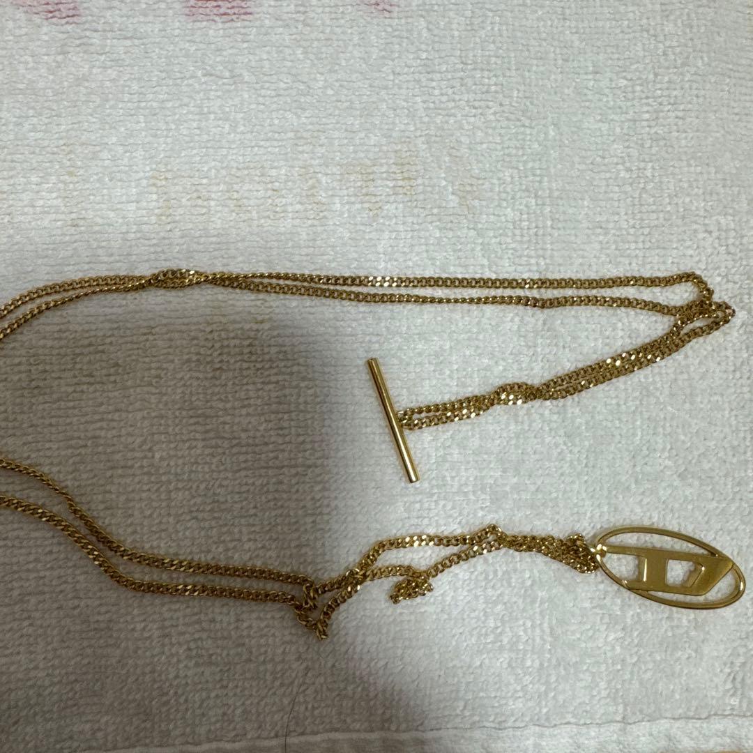 DIESEL ゴールドロゴネックレス 中古・古着通販】DIESEL (ディーゼル) ロゴネックレス ゴールド