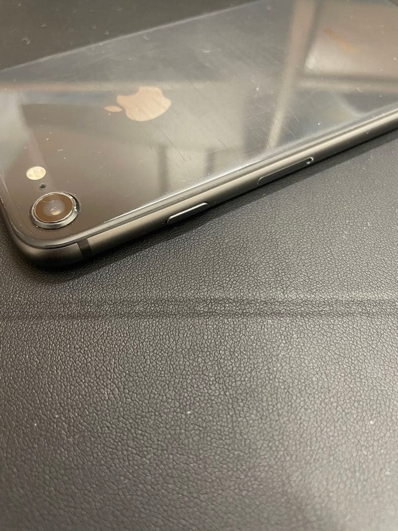 【早い者勝ち】【即日発送】iPhone8 64GB SIMフリー