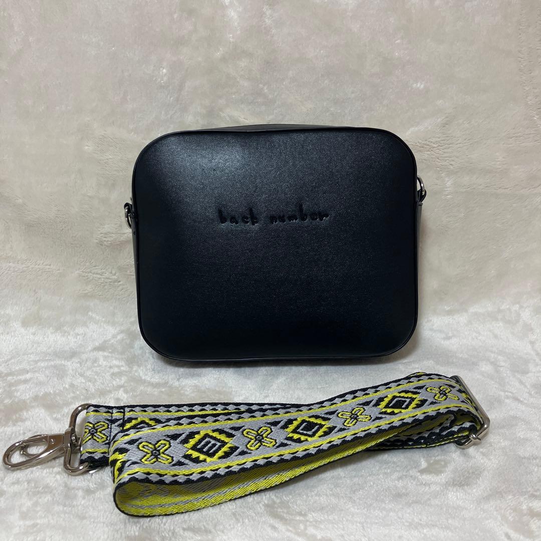 back number 幾何学模様ストラップ バッグ　ユニセックス　ブラック　黒