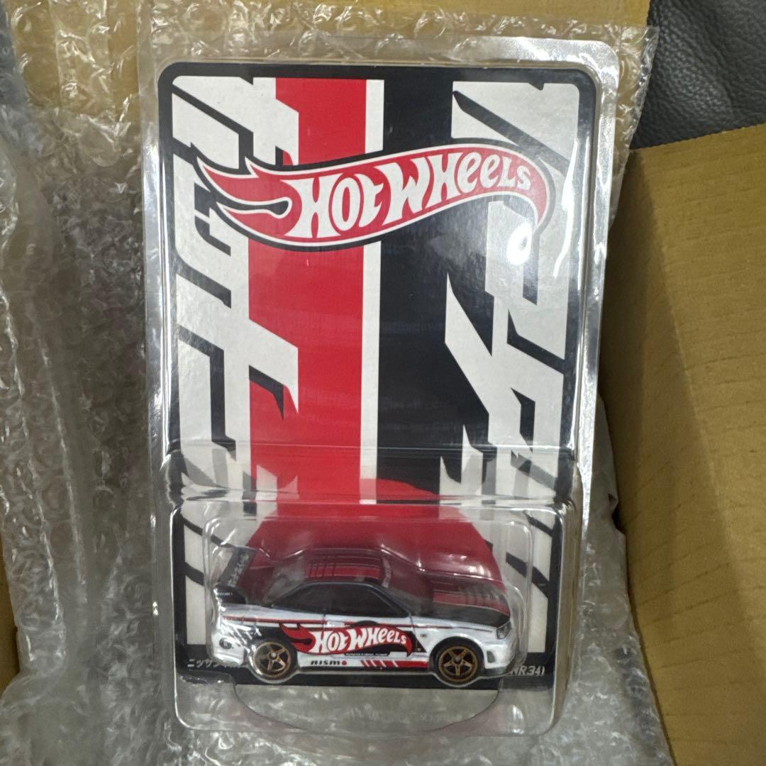 ホットウィール JAPAN CONVENTION 2025 BNR34　右向き Hot Wheels Japan Convention 2025 NISSAN SKYLINE GT-R BNR34 Right