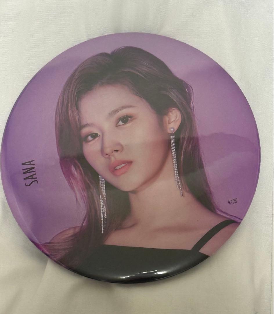 TWICE サナ sana big缶バッジ ビッグ缶バッジ - メルカリ