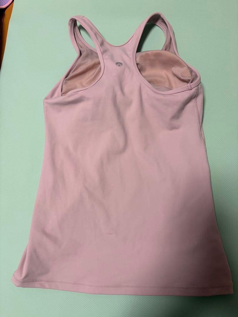 SUKALA リバーシブルヨガマット、ウェア、エッセンシャルバーム等　計10点