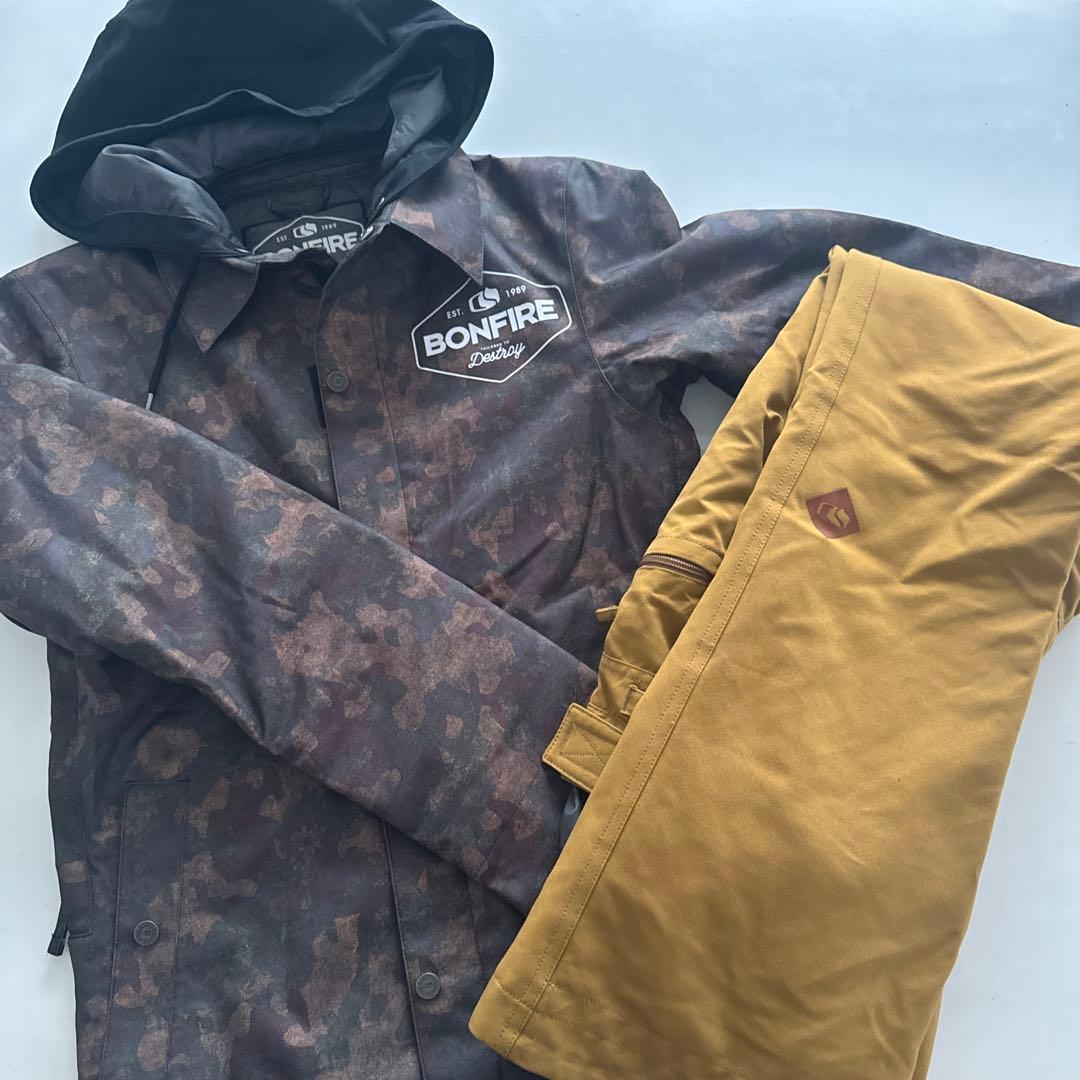 BONFIRE 迷彩柄 スノーボードウェア XS/TP - メルカリ