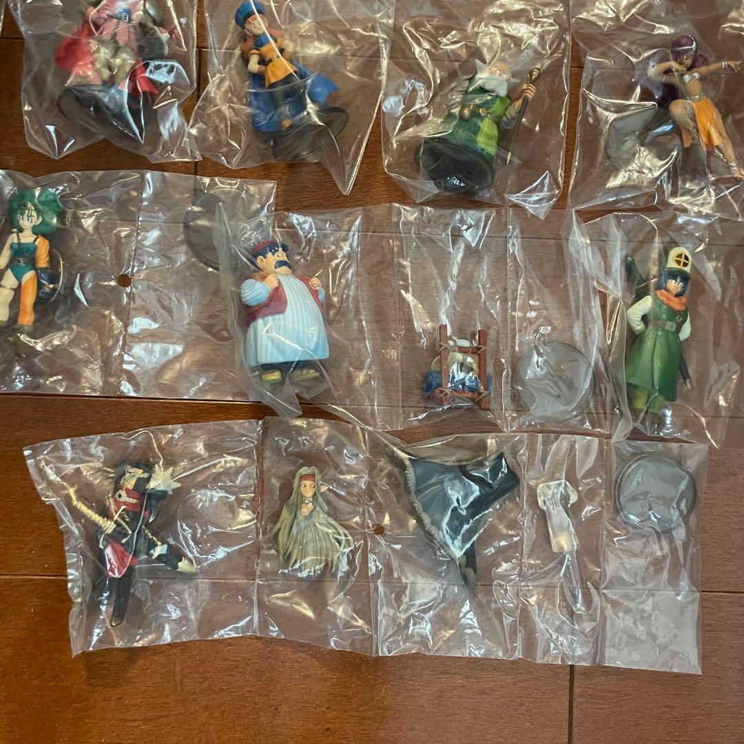 ドラゴンクエスト キャラクターフィギュアコレクション Ⅳ Ⅴ Ⅵ 24種